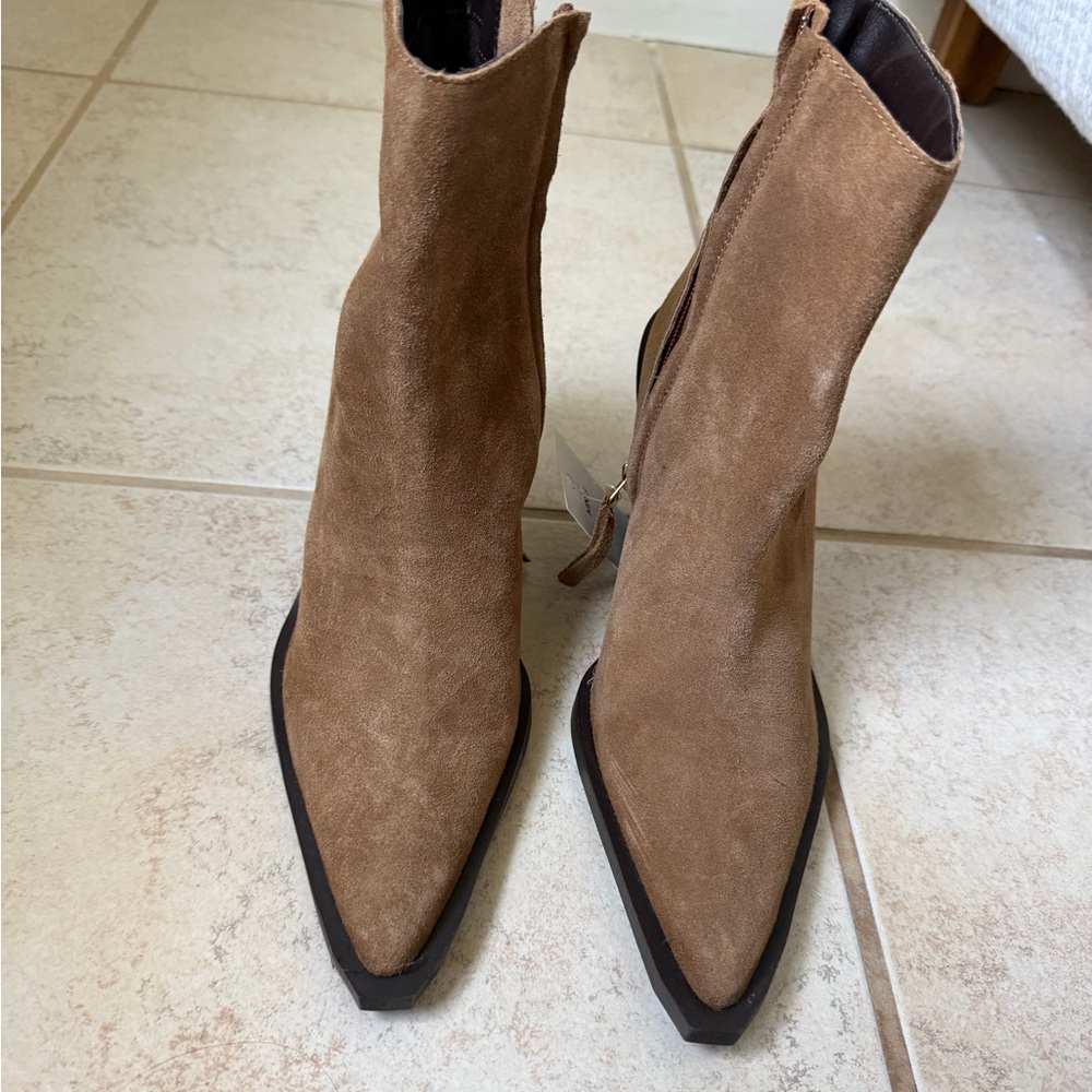 Elegant Tan Suede Women's Boots MANGO